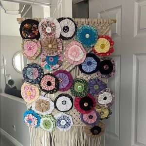 Floral Wall Hanging Decor with Multicolor Accents